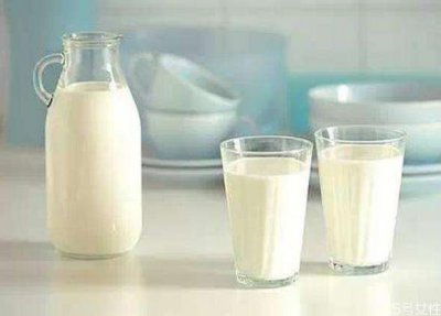 ​鲜牛奶需要加热喝吗 鲜牛奶可以微波炉加热喝吗