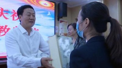 ​彬州市长王宏志看望慰问教师代表