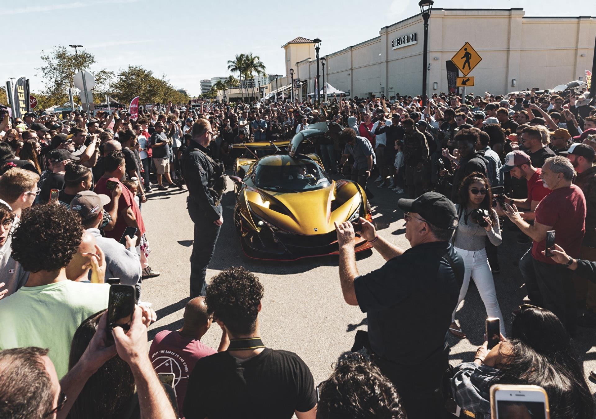 售价270万美元的黄金战神超跑，阿波罗Apollo Intensa Emozione