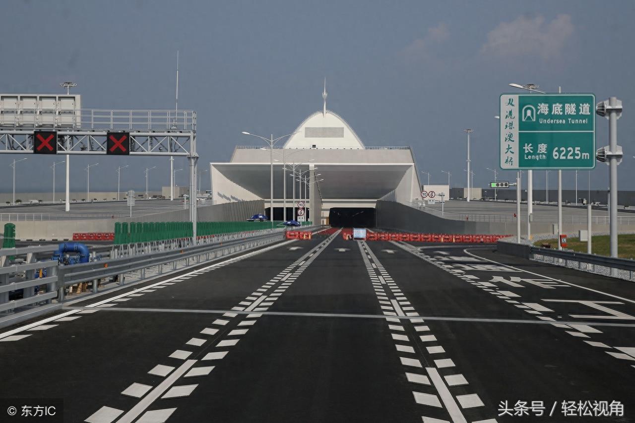 广东珠海：世界上最长的跨海大桥港珠澳大桥通车了