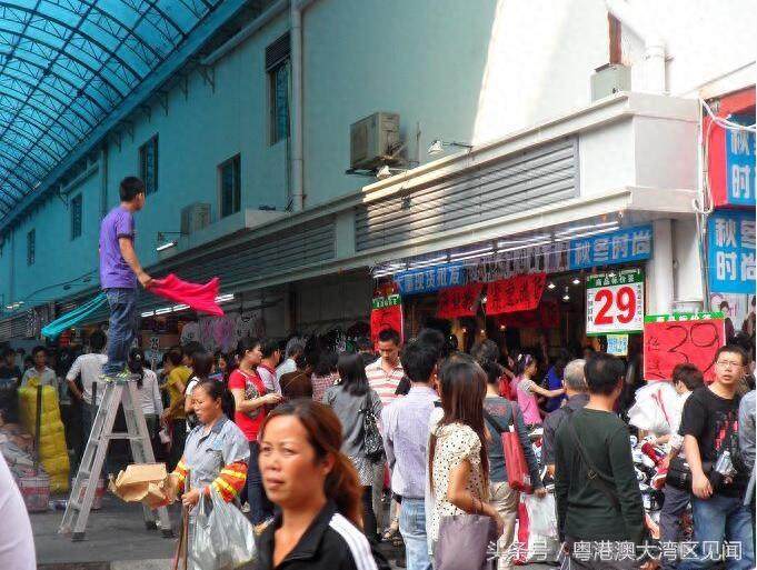 实拍深圳最热闹的街道，人山人海，你周末在这里逛过么？