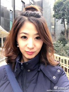 ​贾紫婷：中超最美女记者！花容月貌，靡颜腻理，梦中情人！