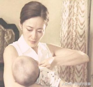 ​她为拍戏亲自解衣哺乳，被骂伤风败俗，无奈退出演戏，今幸福美满